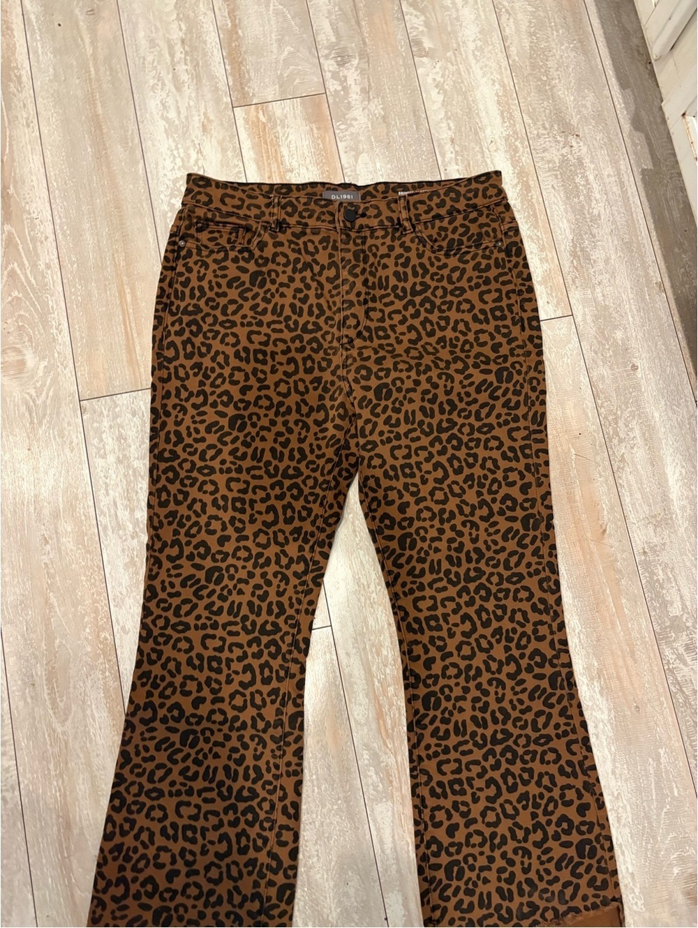 DL1961 Bridget Cropped Instasculpt Boot Jaguar Print Jeans Women’s 31 High Rise